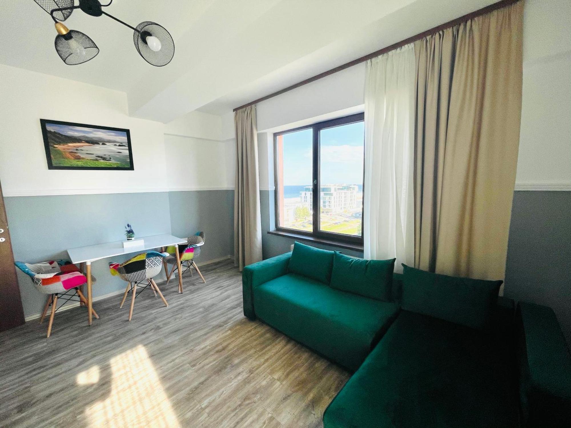 Summerland Apartment