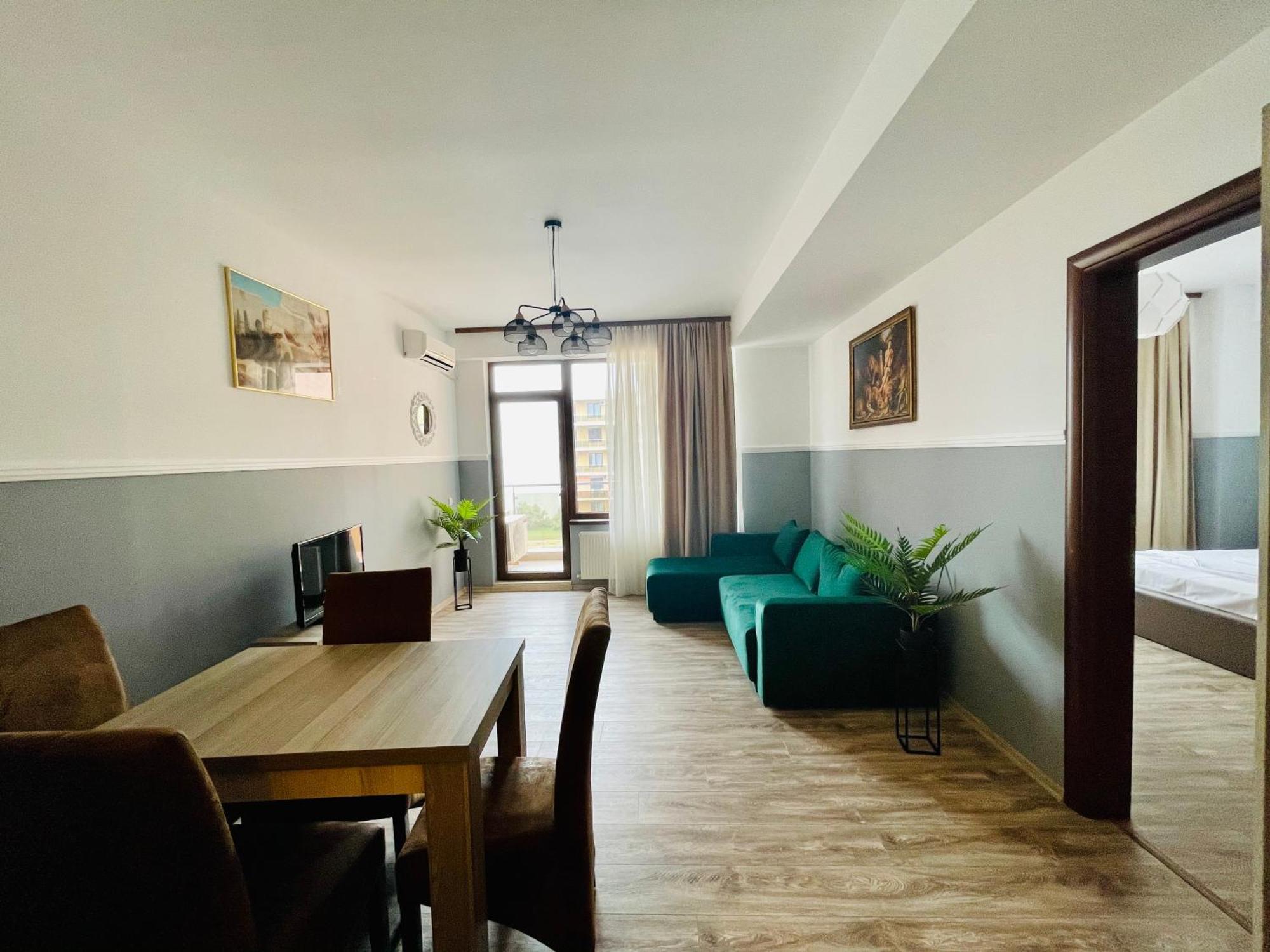 Summerland Apartment